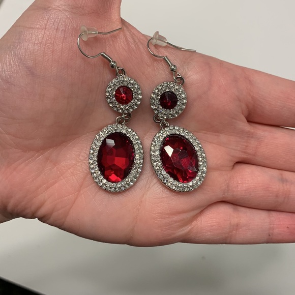 Red Earring & Ring Set - Picture 3 of 10